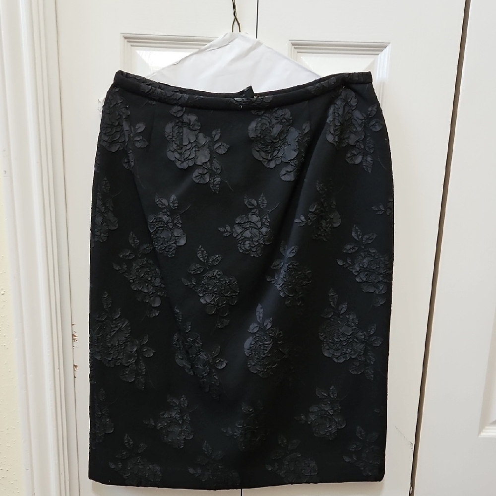 Elegant Black Floral Skirt